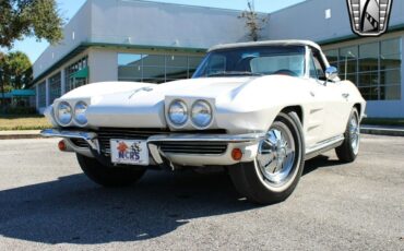 Chevrolet-Corvette-Cabriolet-1964-White-Red-114156-2