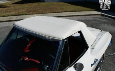 Chevrolet-Corvette-Cabriolet-1964-White-Red-114156-3