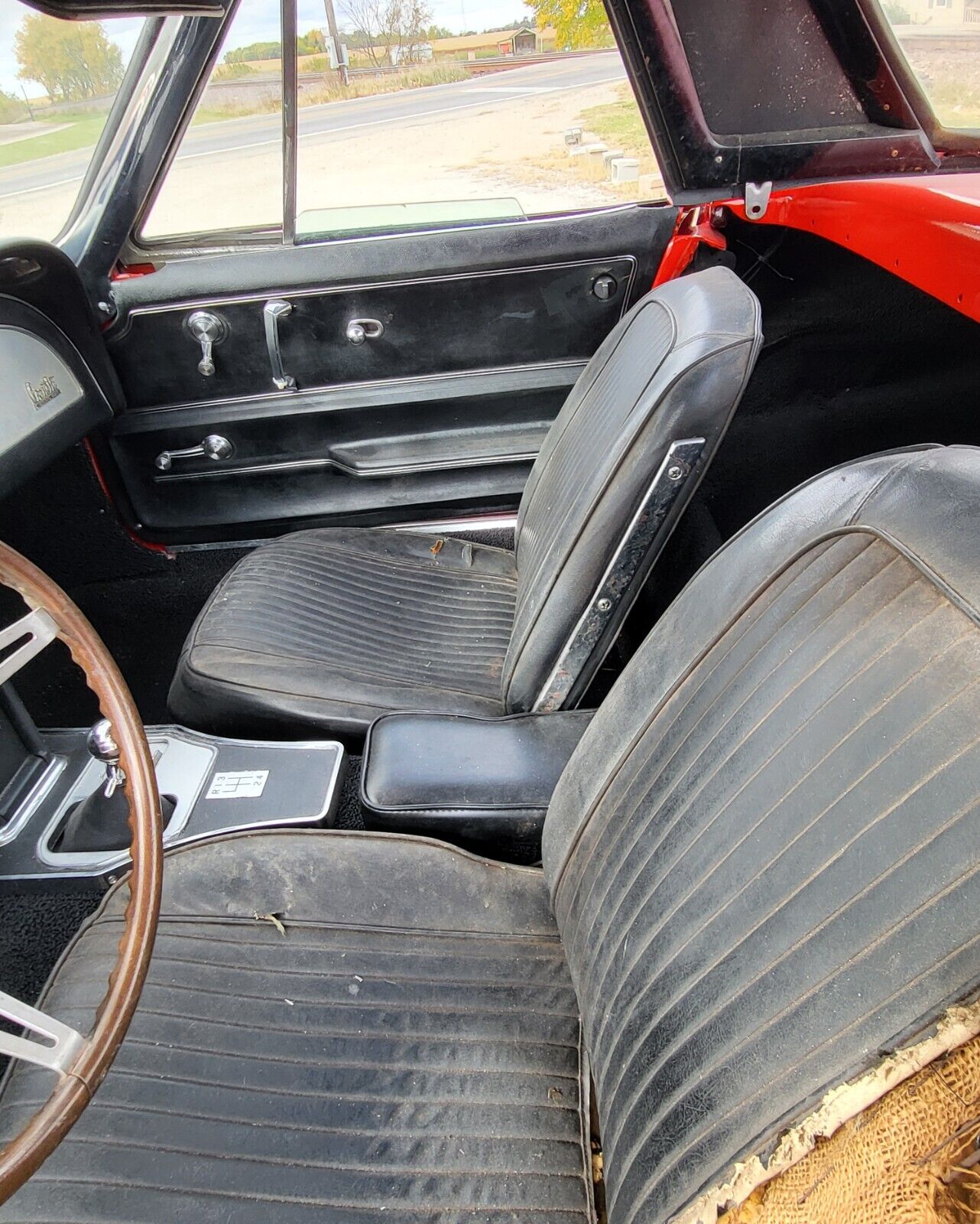 Chevrolet-Corvette-Cabriolet-1965-Red-Black-159325-6