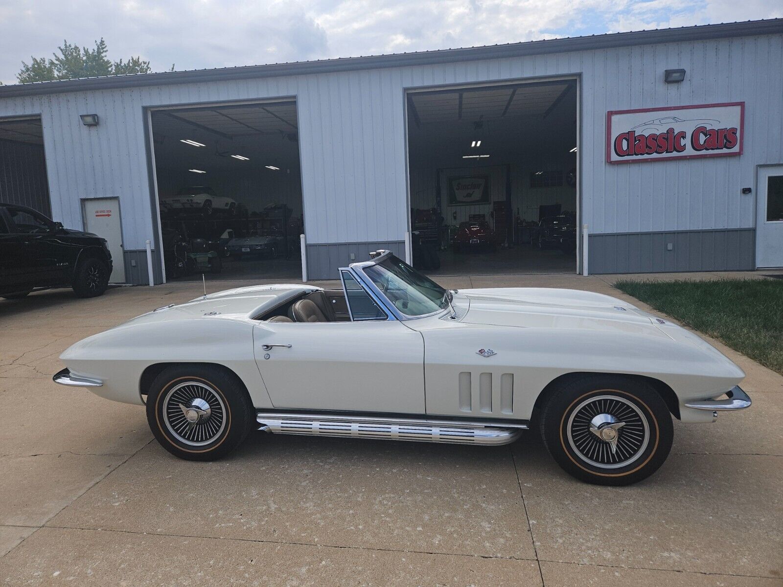 Chevrolet-Corvette-Cabriolet-1966-17