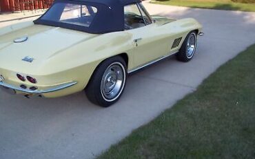 Chevrolet-Corvette-Cabriolet-1967-Yellow-Black-51499-6