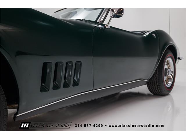 Chevrolet-Corvette-Cabriolet-1968-Green-Black-127320-25