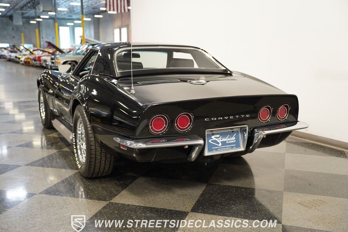 Chevrolet-Corvette-Cabriolet-1969-Black-Black-101892-8