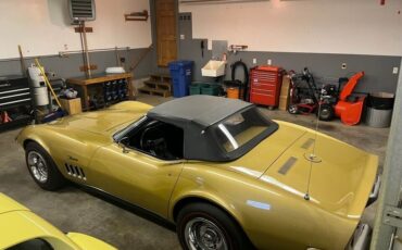 Chevrolet-Corvette-Cabriolet-1969-Gold-Black-9656-2