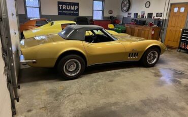 Chevrolet-Corvette-Cabriolet-1969-Gold-Black-9656-3