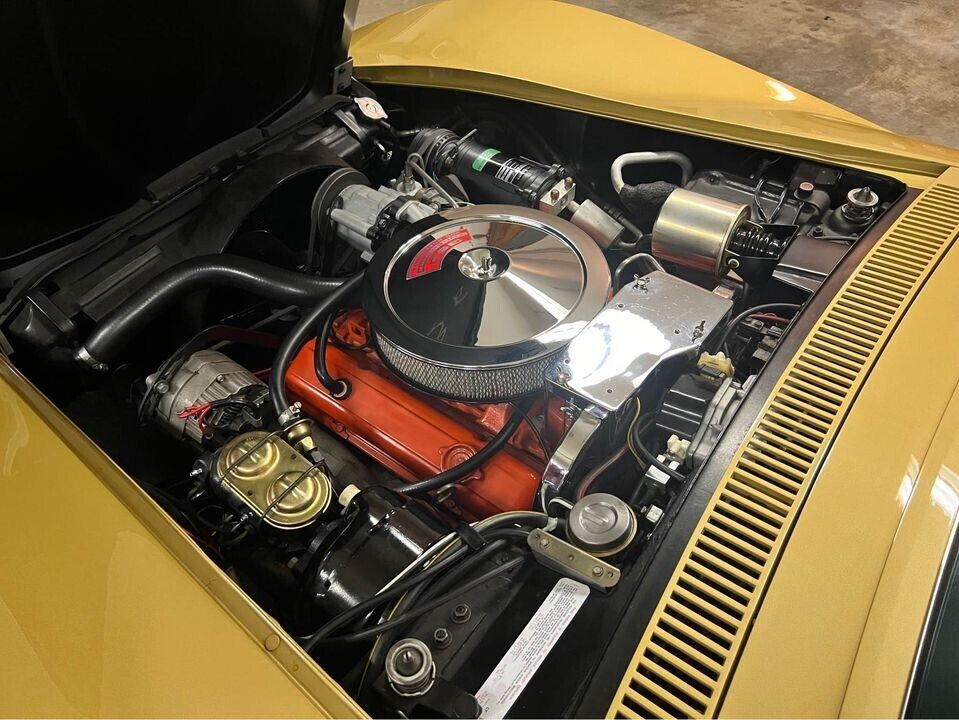 Chevrolet-Corvette-Cabriolet-1969-Gold-Black-9656-6