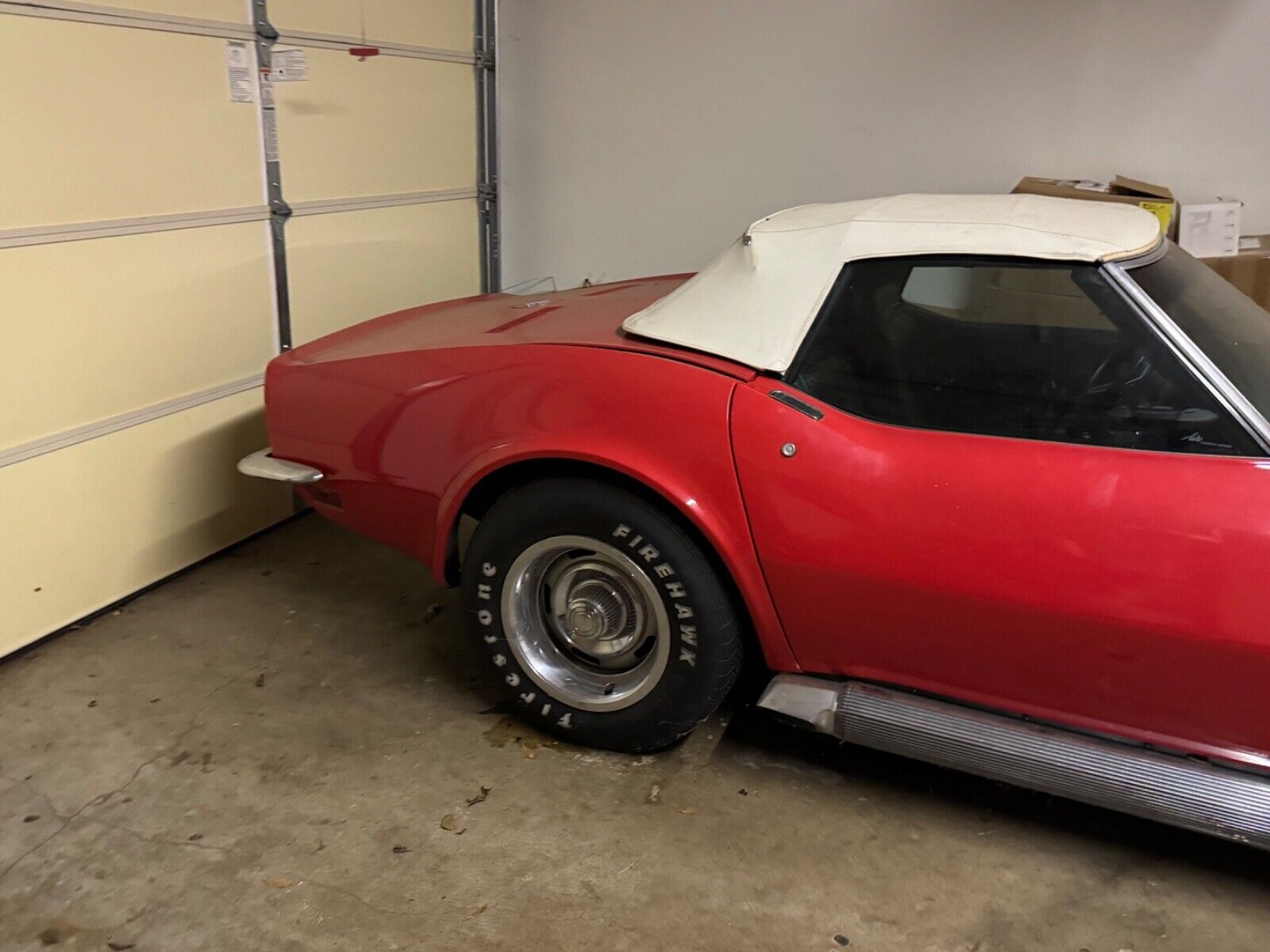 Chevrolet-Corvette-Cabriolet-1972-Red-Black-29078-4