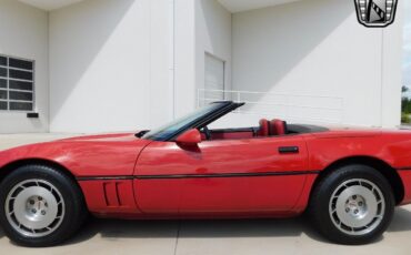 Chevrolet-Corvette-Cabriolet-1986-6