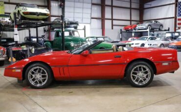 Chevrolet-Corvette-Cabriolet-1986-Red-Tan-34702-3