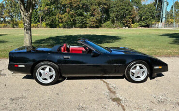 Chevrolet-Corvette-Cabriolet-1987-12