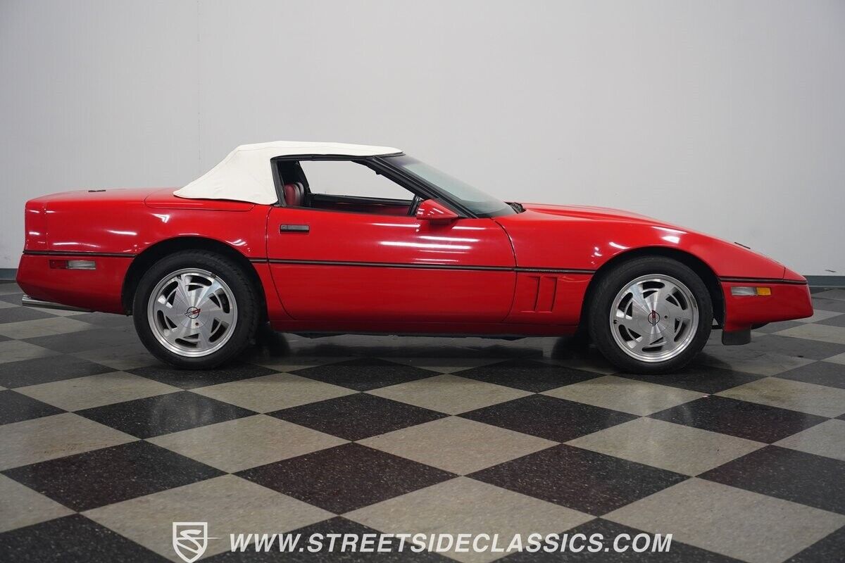 Chevrolet-Corvette-Cabriolet-1988-17