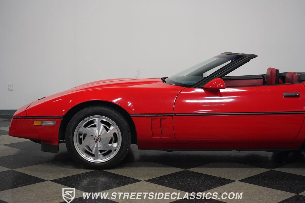 Chevrolet-Corvette-Cabriolet-1988-25