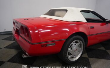 Chevrolet-Corvette-Cabriolet-1988-30