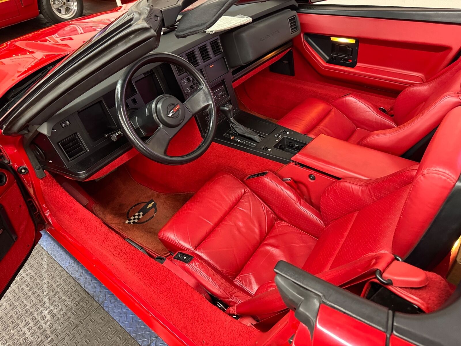 Chevrolet-Corvette-Cabriolet-1988-Red-Red-24140-14