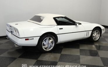 Chevrolet-Corvette-Cabriolet-1989-11