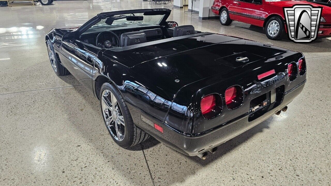 Chevrolet-Corvette-Cabriolet-1989-Black-Black-187123-3