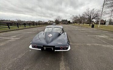 Chevrolet-Corvette-Coupe-1963-11