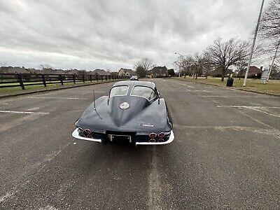 Chevrolet-Corvette-Coupe-1963-11