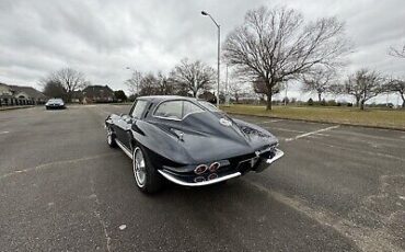 Chevrolet-Corvette-Coupe-1963-4