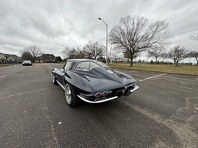 Chevrolet-Corvette-Coupe-1963-4