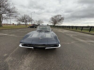 Chevrolet-Corvette-Coupe-1963-8