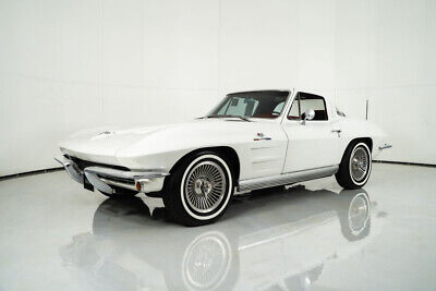 Chevrolet-Corvette-Coupe-1964-White-Red-128218-3