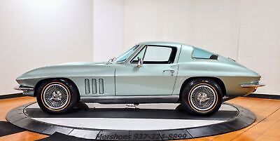 Chevrolet-Corvette-Coupe-1966-Green-Green-18934-5