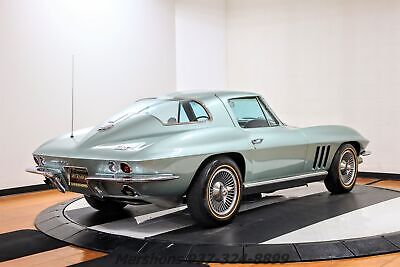 Chevrolet-Corvette-Coupe-1966-Green-Green-18934-8