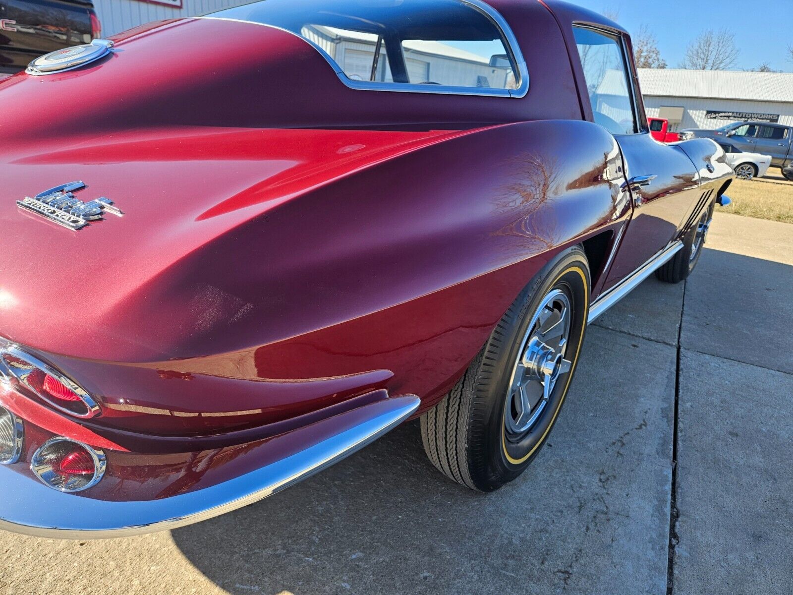 Chevrolet-Corvette-Coupe-1966-MILANO-MAROON-Black-94291-12