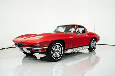 Chevrolet-Corvette-Coupe-1966-Red-Black-12592-4