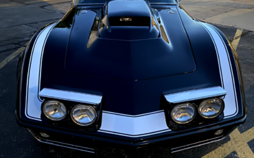 Chevrolet-Corvette-Coupe-1969-Black-Black-4828-1