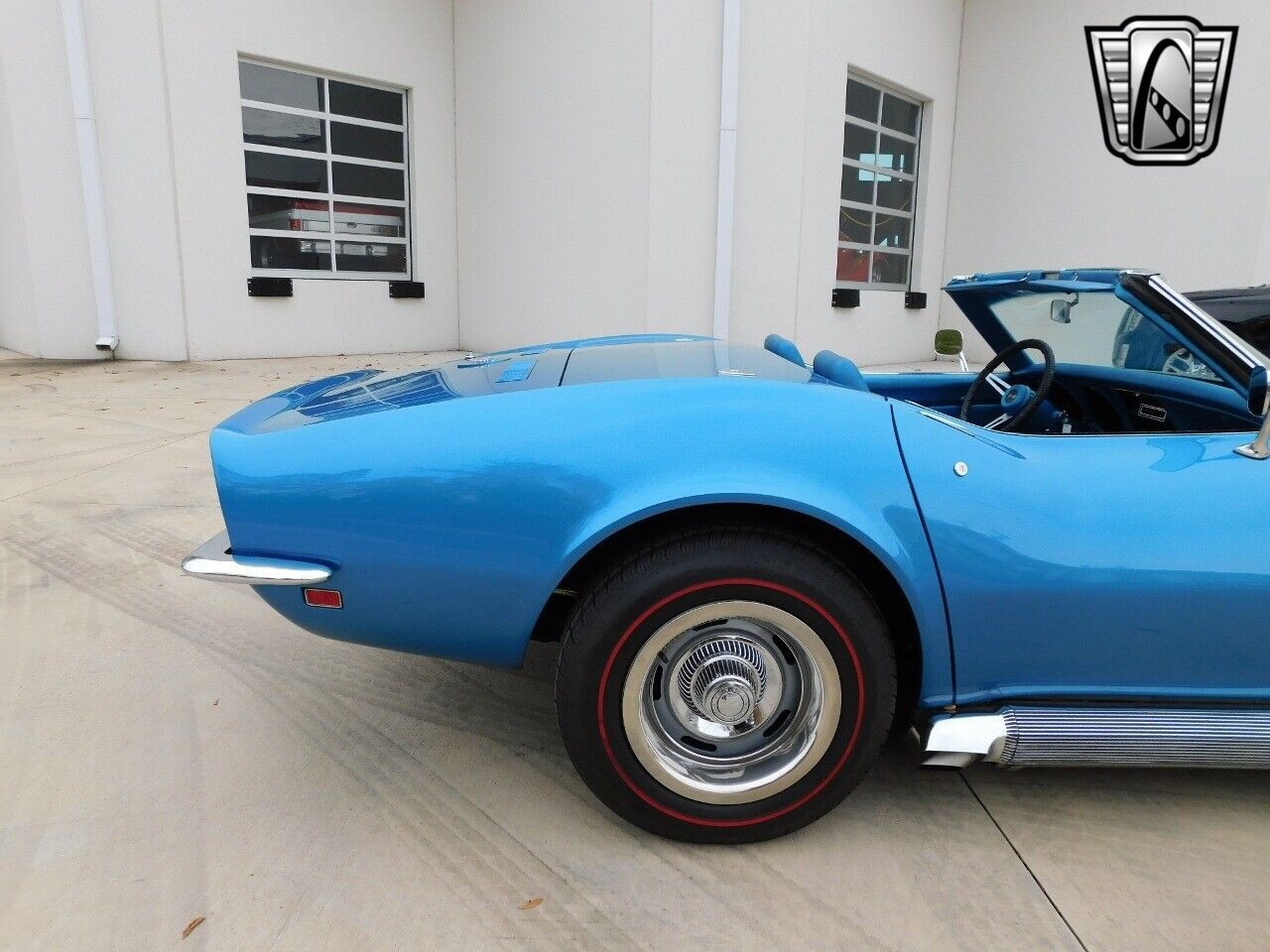 Chevrolet-Corvette-Coupe-1969-Blue-Blue-122766-11