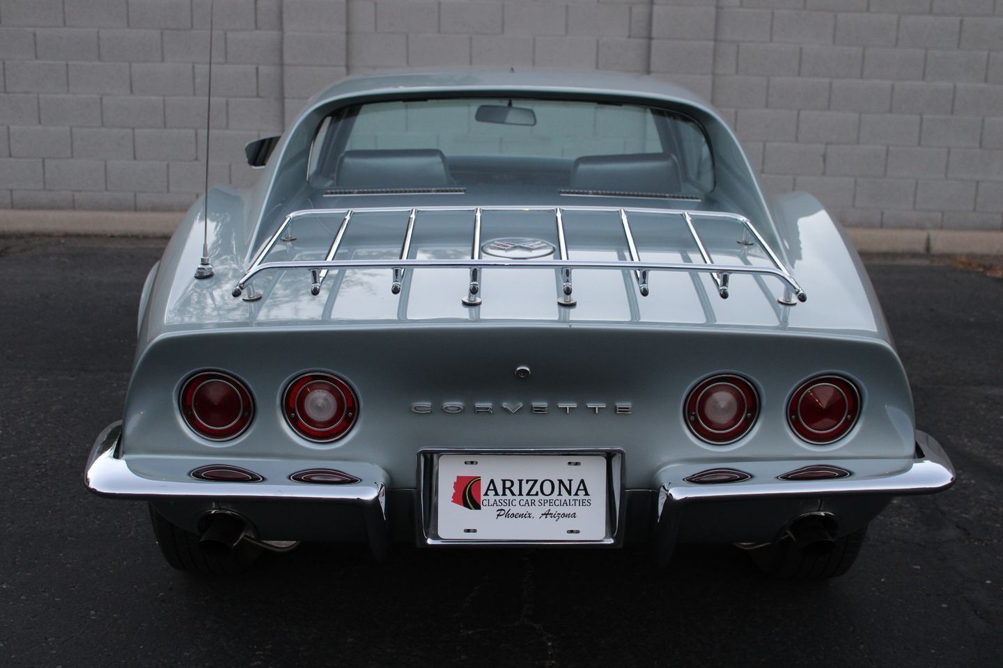 Chevrolet-Corvette-Coupe-1969-Silver-Gray-72250-11