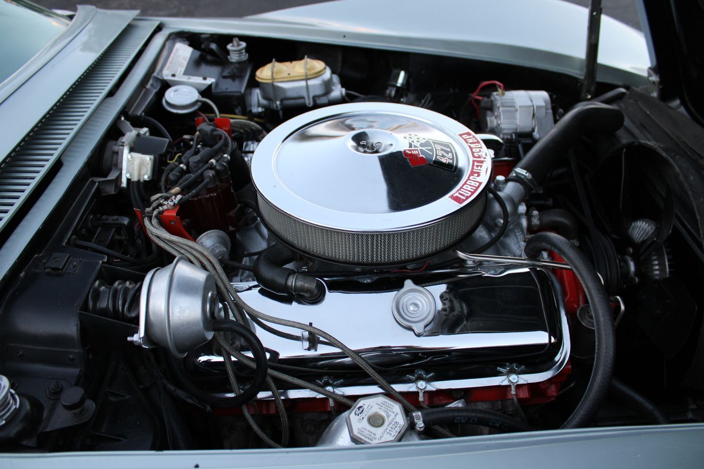 Chevrolet-Corvette-Coupe-1969-Silver-Gray-72250-19