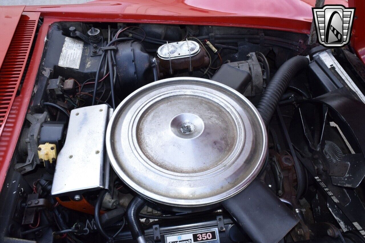 Chevrolet-Corvette-Coupe-1971-Red-Tan-46615-10