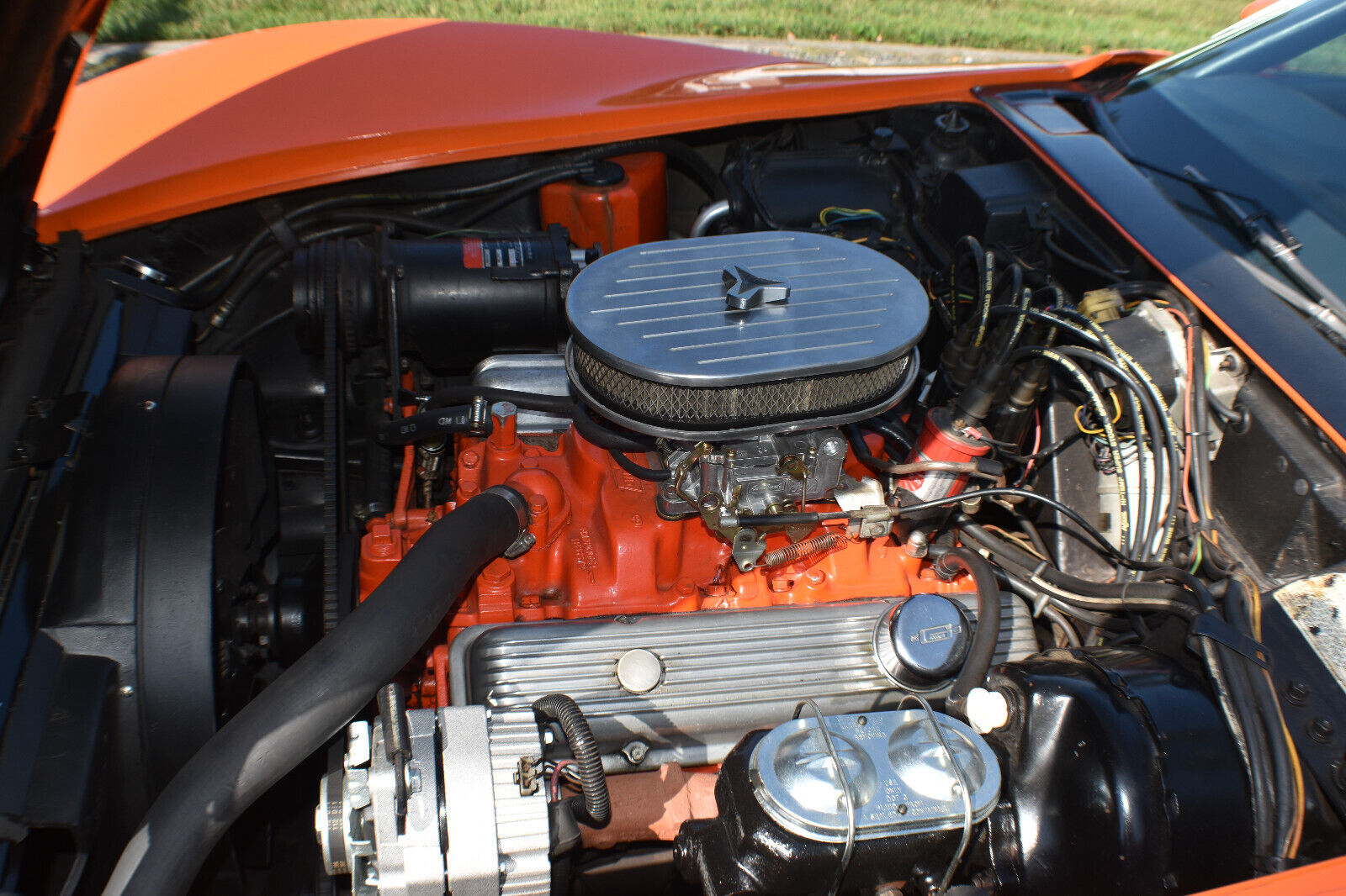 Chevrolet-Corvette-Coupe-1973-56327-13