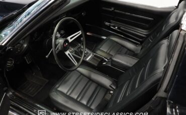 Chevrolet-Corvette-Coupe-1974-Black-Black-79244-4