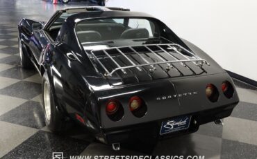 Chevrolet-Corvette-Coupe-1974-Black-Black-79244-7