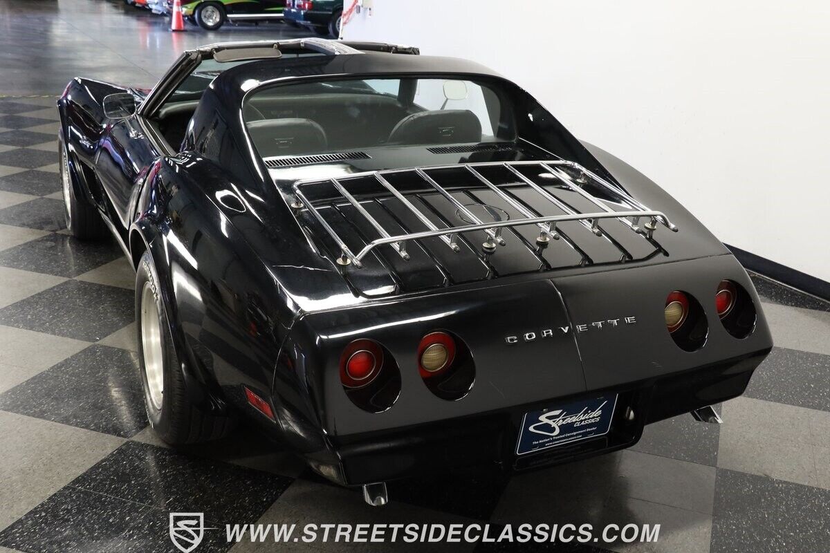 Chevrolet-Corvette-Coupe-1974-Black-Black-79244-7