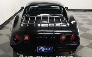 Chevrolet-Corvette-Coupe-1974-Black-Black-79244-8