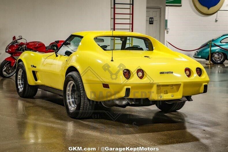 Chevrolet-Corvette-Coupe-1976-Yellow-Black-115309-11