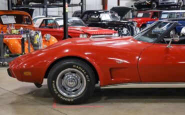 Chevrolet-Corvette-Coupe-1977-Red-Black-82513-2