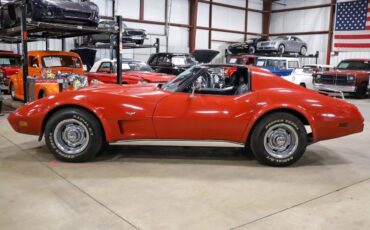 Chevrolet-Corvette-Coupe-1977-Red-Black-82513-3