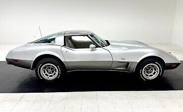 Chevrolet-Corvette-Coupe-1978-6