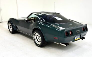 Chevrolet-Corvette-Coupe-1980-3