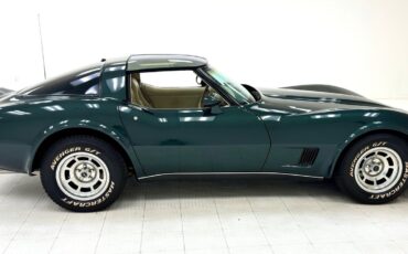 Chevrolet-Corvette-Coupe-1980-6