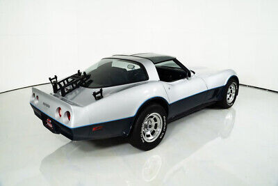 Chevrolet-Corvette-Coupe-1981-12