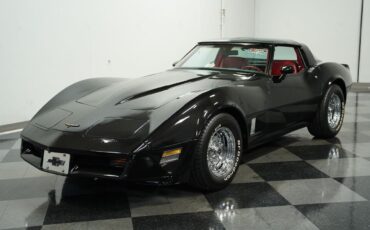 Chevrolet-Corvette-Coupe-1981-5