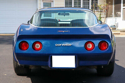 Chevrolet-Corvette-Coupe-1981-6