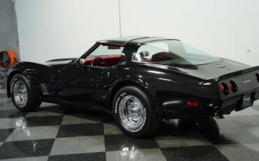 Chevrolet-Corvette-Coupe-1981-7